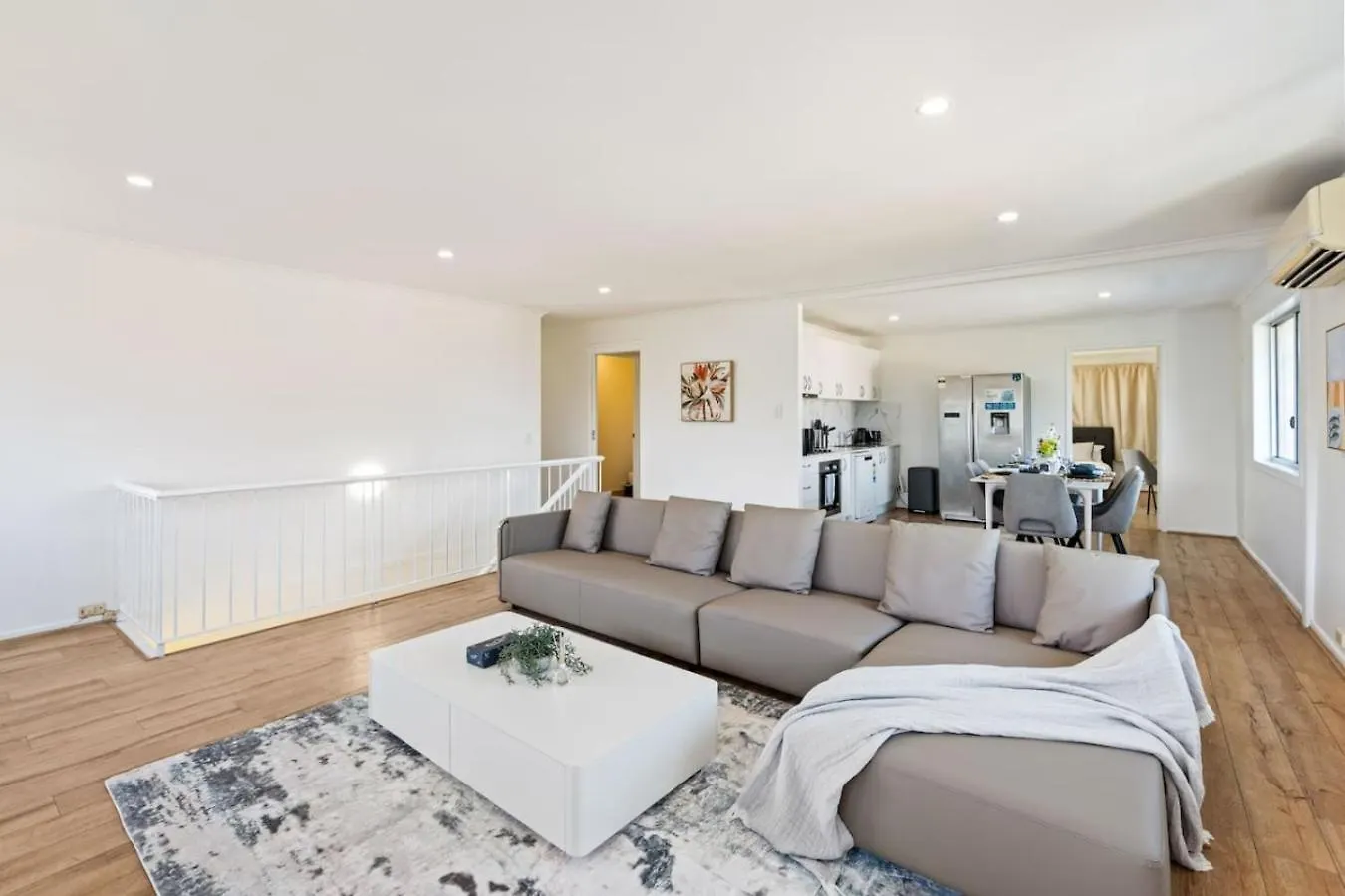 1Mins To Pinelands Plaza 4Br Chic Family Retreat Holiday home Brisbane